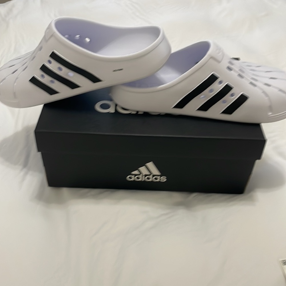 Adidas NIB Unisex Adilette Clog FY8970                     Womens 8 (Men’s 7) - Picture 12 of 12